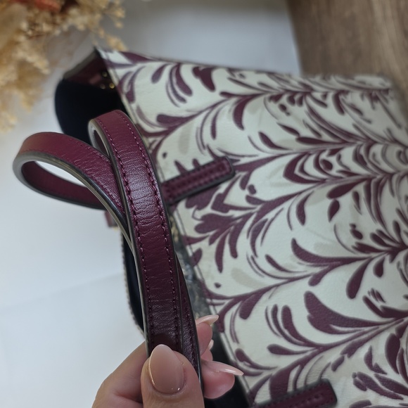 Tory Burch Kerrington Wonderland Burgundy Cream Tote Hand Shoulder Bag - Picture 10 of 17
